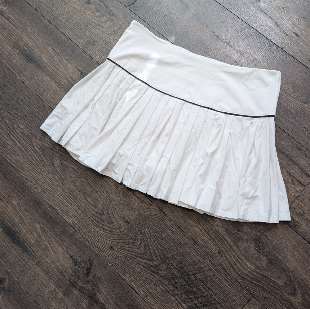 Vineyard Vines White Golf Pleated Skater Performance Skort Navy Trim Size XL New